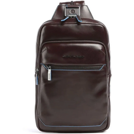  Рюкзак слинг мужской Piquadro Blue Square CA6589B2/MO кр.дерево кожа 