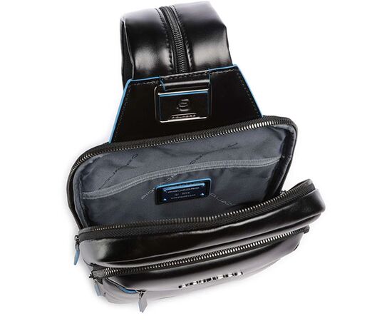  Рюкзак слинг мужской Piquadro Blue Square CA6589B2/N черный кожа 