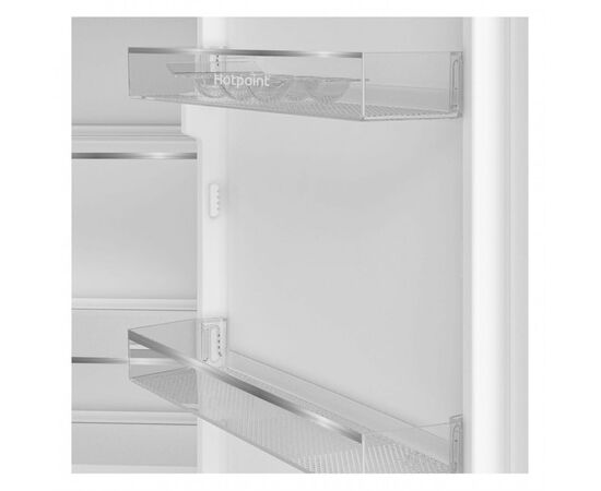  Встраиваемый холодильник HOTPOINT HBH 18 белый 